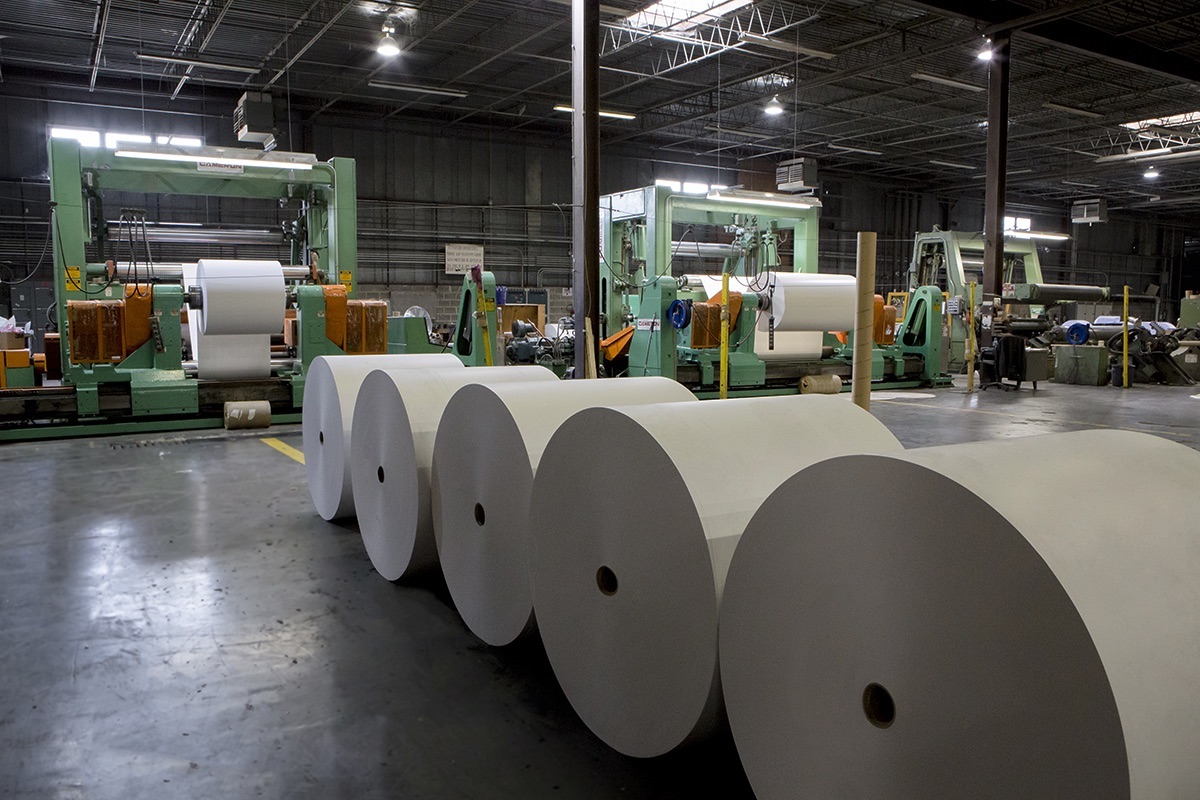 ✓ How to cut a large paper roll? cutting machine / paper roll